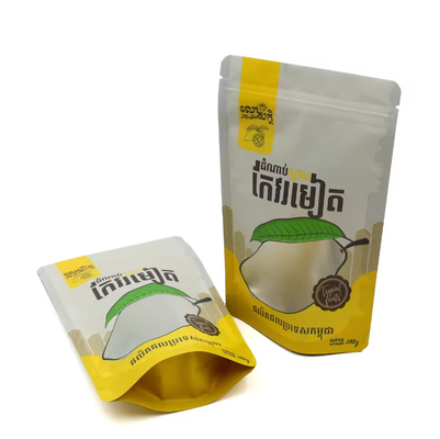 ถุงอาหารยาวพลาสติกสแตมป์ที่สามารถปิดใหม่ได้ การบรรจุอาหารที่พิมพ์ตามสั่ง การออกแบบ Ziplock Poly Bag สําหรับผลไม้แห้ง