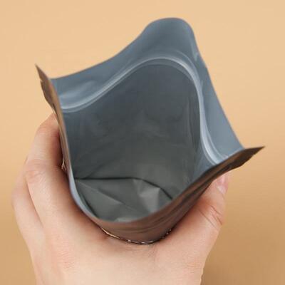 ถุงบรรจุอาหารซิปเปอร์ที่ปิดใหม่ ถุงยืนขึ้น ถุงบรรจุพัสดุผงพลาสติก